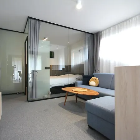 Fox Hrabovo Apartment