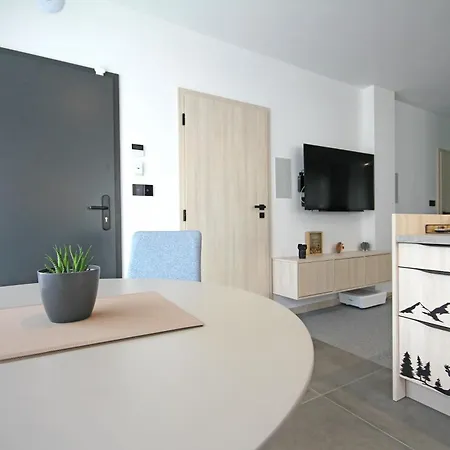 New - Fox Hrabovo Apartment, Malino Brdo, Bike &