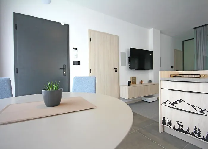 New - Fox Hrabovo Apartment, Malino Brdo, Bike &